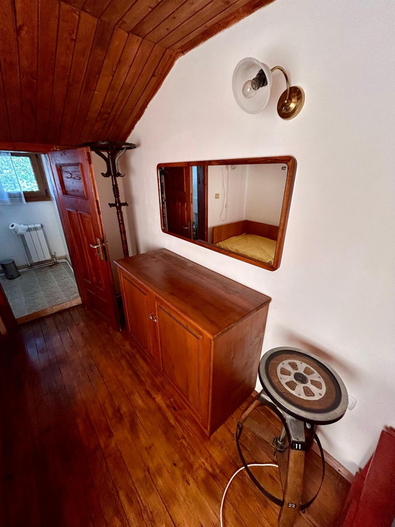 Luylyana Guesthouse Ribarica Esterno foto
